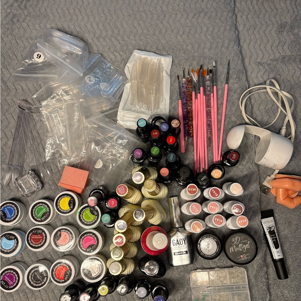 Nail Art Supplies Set with Gel Polishes and Brushes